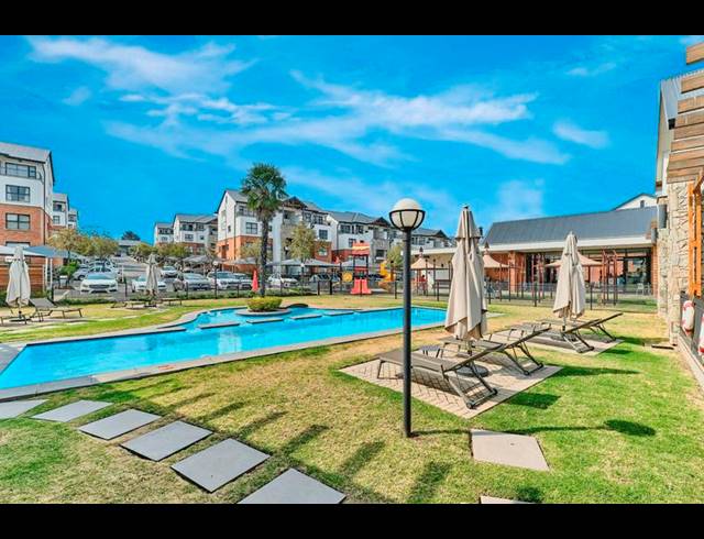 1 BEDROOM APARTMENT FOR SALE IN OLIVEDALE